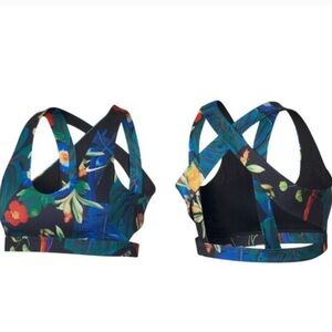 Nike Indy Hyper Light Femme Sports Bra Tropical Parrot Size Medium
